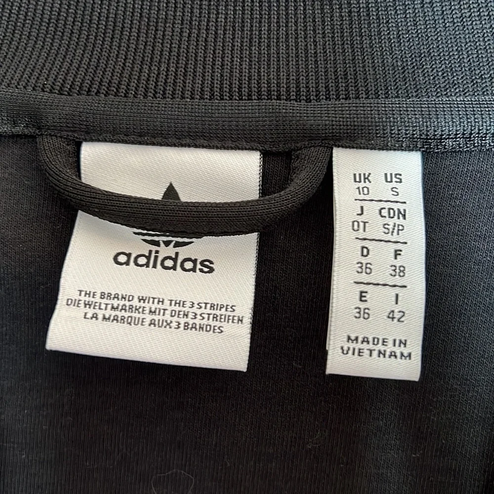 ADIDAS superstar track jacket - Picture 15 of 16